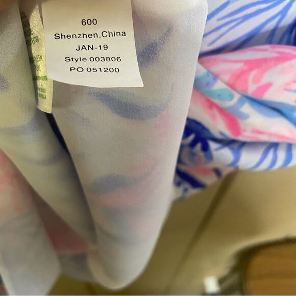 Lily Pulitzer Elenora Silk Dress. Blue tint kaleidoscope coral. Size small. - Picture 4 of 5